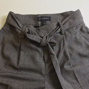 Banana Republic Trousers in Charcoal Glen Plaid